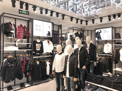 KIKC多品類集合店盛大開業(yè)，創(chuàng)新跨界模式引爆漢街萬達(dá)服裝服飾零售